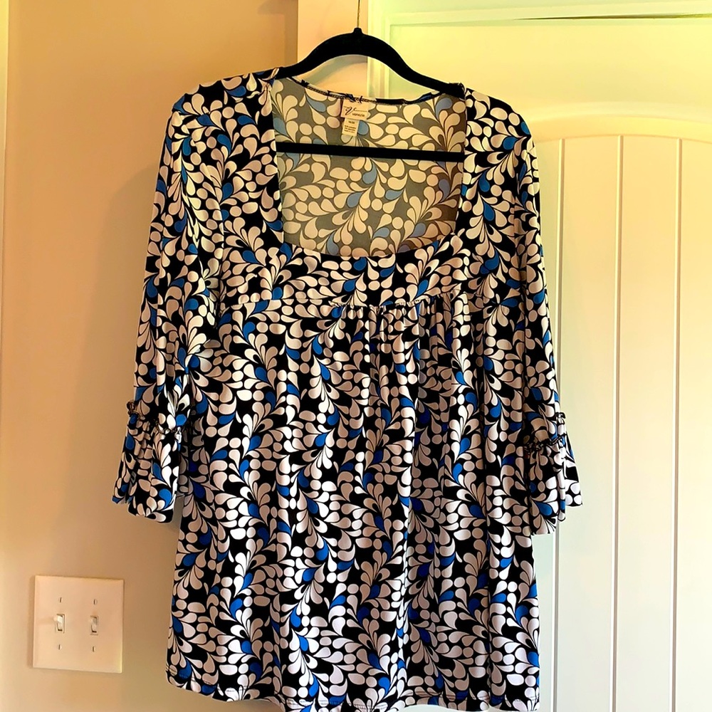 EUC blouse with decorative sleeves